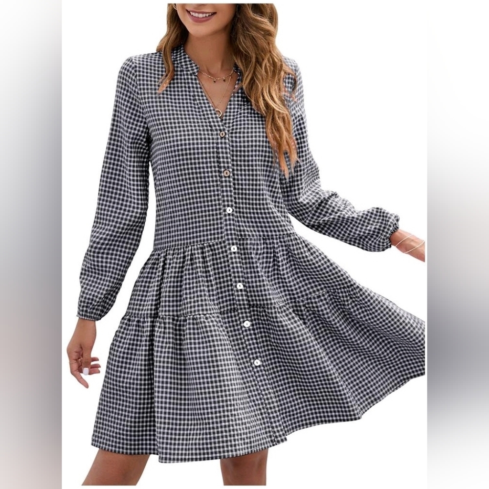 NWT! Womens Medium black white gingham plaid long sleeve pleated button up dress